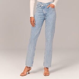 Abercrombie Ultra High Rise 90s Straight Jean